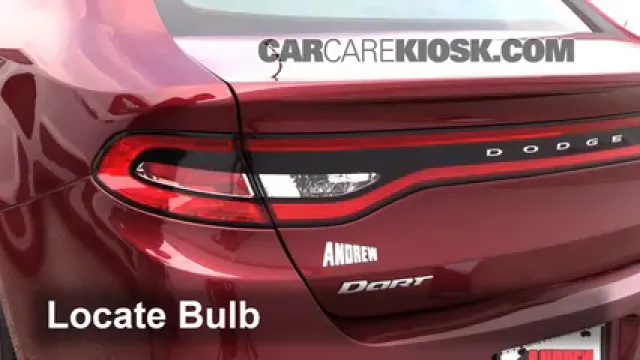 2015 Dodge Dart SXT 2.4L 4 Cyl. Éclairage Feu clignotant arrière (remplacer l'ampoule)